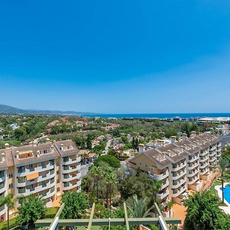 Apartamento Elegant 2 Bdrm Penthouse With Bbq And Pools Marbella Exterior foto