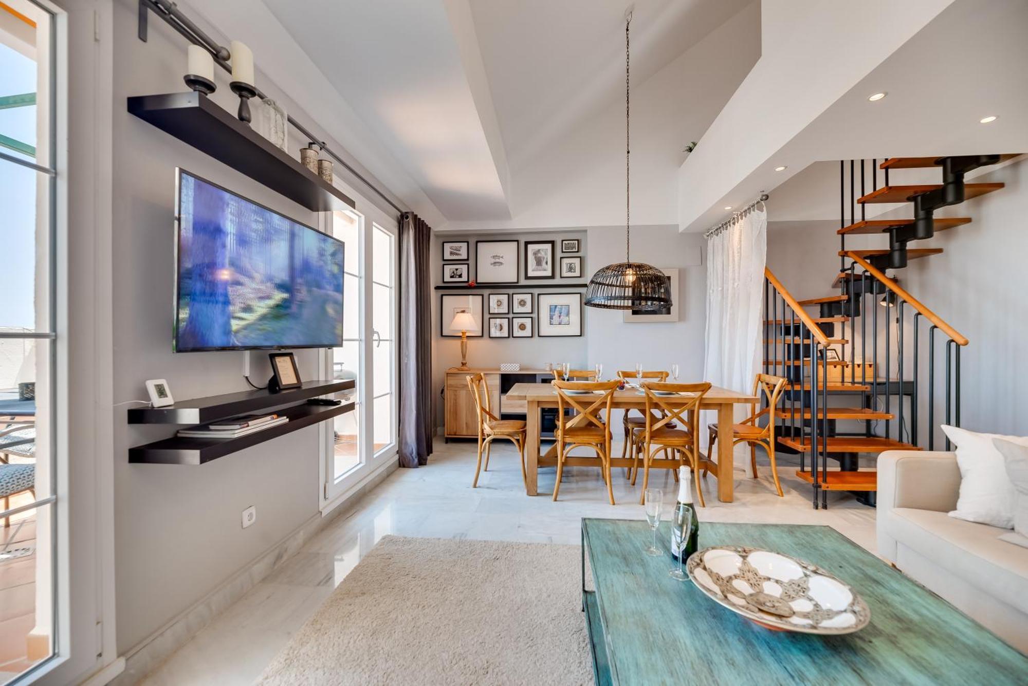 Apartamento Elegant 2 Bdrm Penthouse With Bbq And Pools Marbella Exterior foto